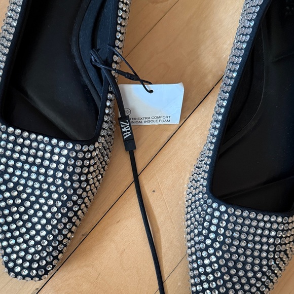 Zara Silver Rhinestone Embellished Flats - Picture 2 of 7